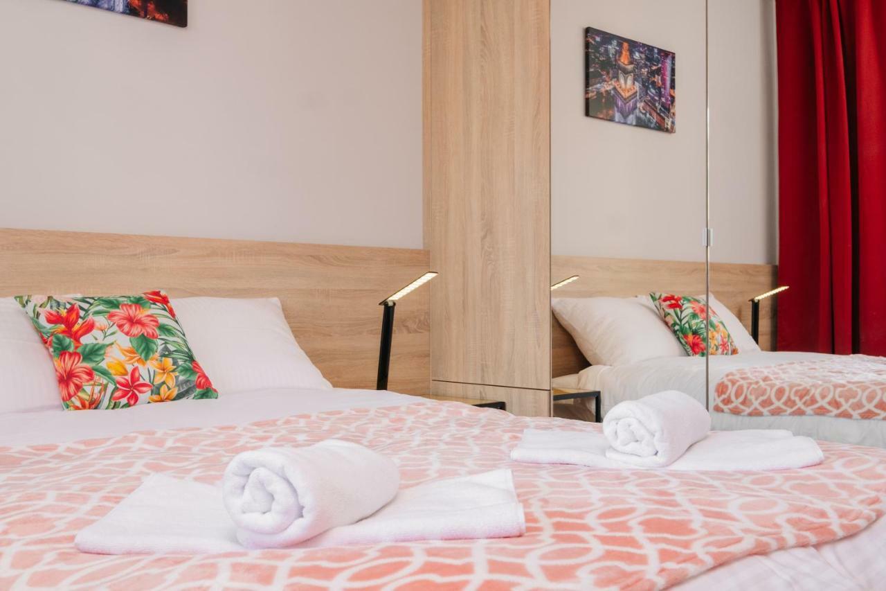 Stare Bielany 2-Bedroom Apartment Warsaw Exterior photo